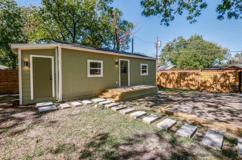 2433 Southwood Drive, Dallas TX 75233 - Photo 30