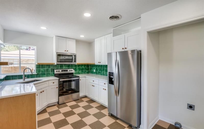 2433 Southwood Drive, Dallas TX 75233 - Photo 11