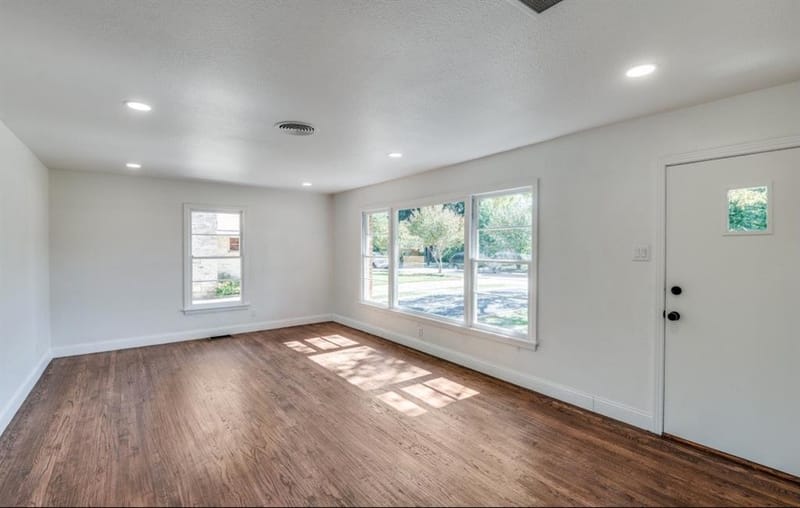 2433 Southwood Drive, Dallas TX 75233 - Photo 4