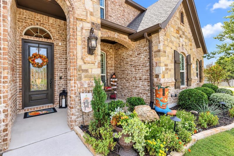 9100 Northampton Drive, North Richland Hills TX 76182 - Photo 3