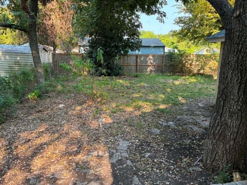 211 N Pleasant Street, Hillsboro TX 76645 - Photo 6