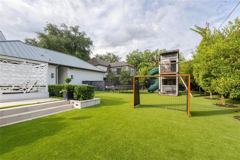 4312 Pomona Road, Dallas TX 75209 - Photo 34