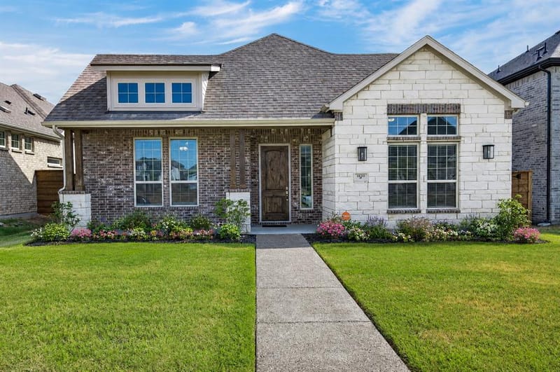 1820 Acorn Creek Circle, Mesquite TX 75181