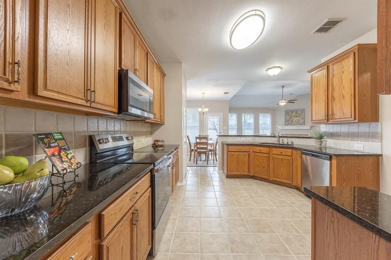 9618 Glenshee, Rowlett TX 75089 - Photo 7