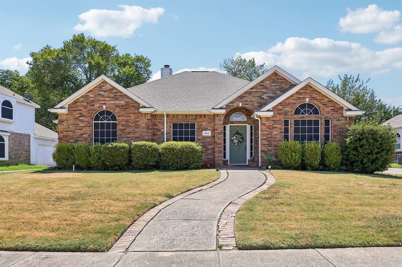 204 Sherwood Drive, Murphy TX 75094