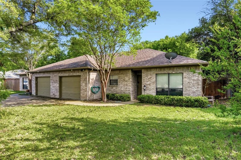 6525 Greenway Road, Fort Worth TX 76116