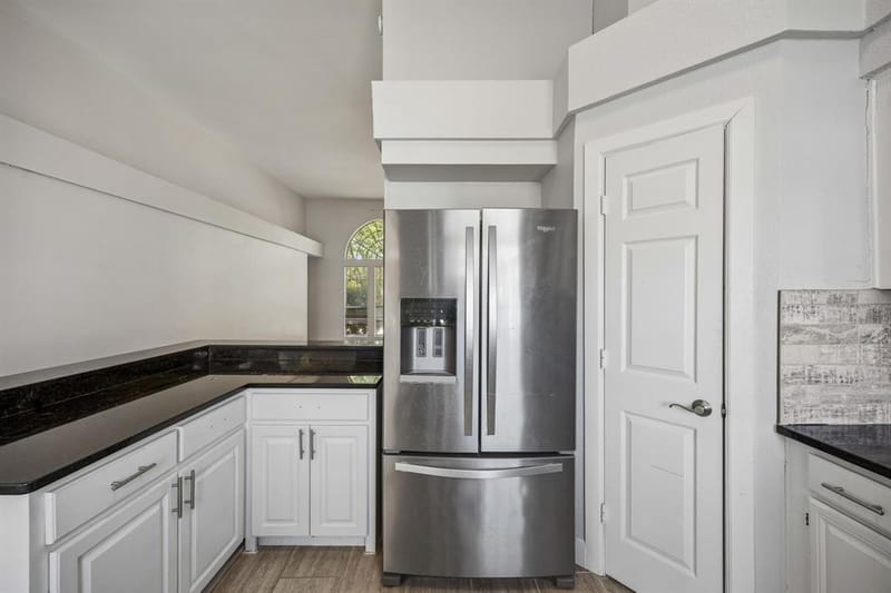 8109 Pickard Drive, Rowlett TX 75088 - Photo 9