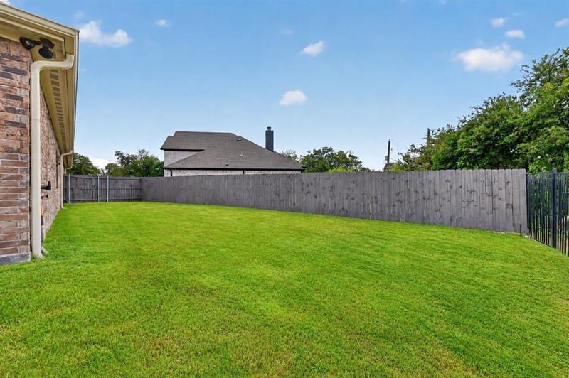 7924 Wilson Cliff Court, White Settlement TX 76108 - Photo 32