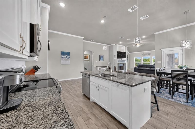 7924 Wilson Cliff Court, White Settlement TX 76108 - Photo 14