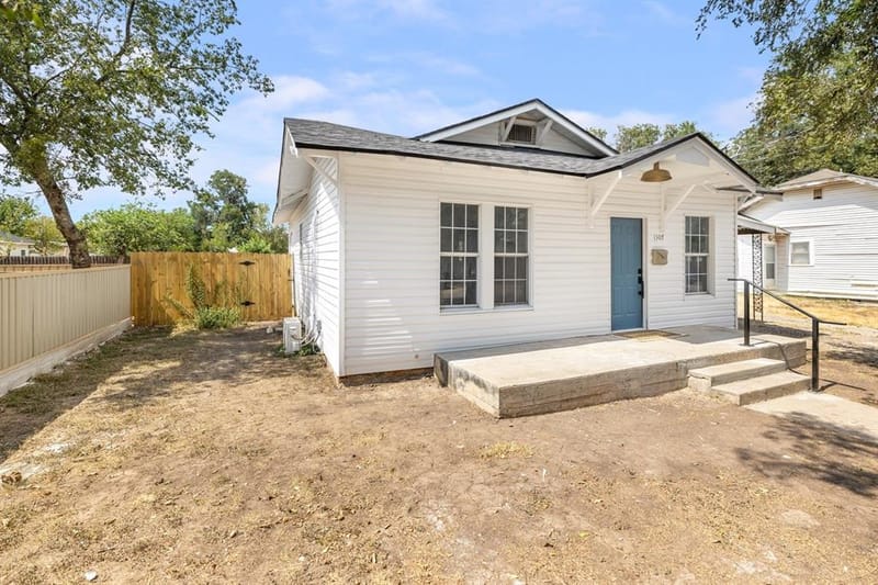 1307 Ave I, Brownwood TX 76801 - Photo 24