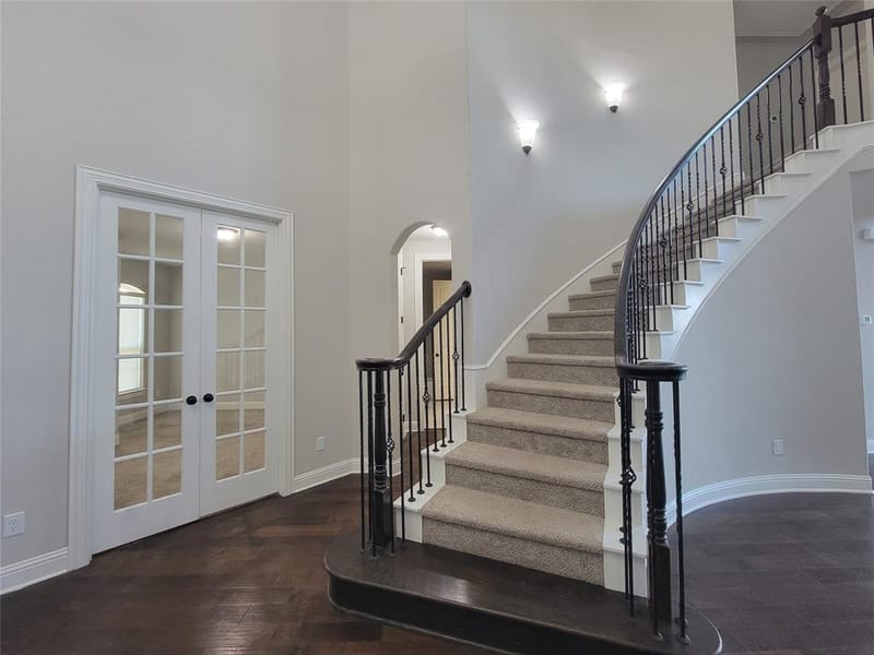112 St Elias Drive, Burleson TX 76028 - Photo 3