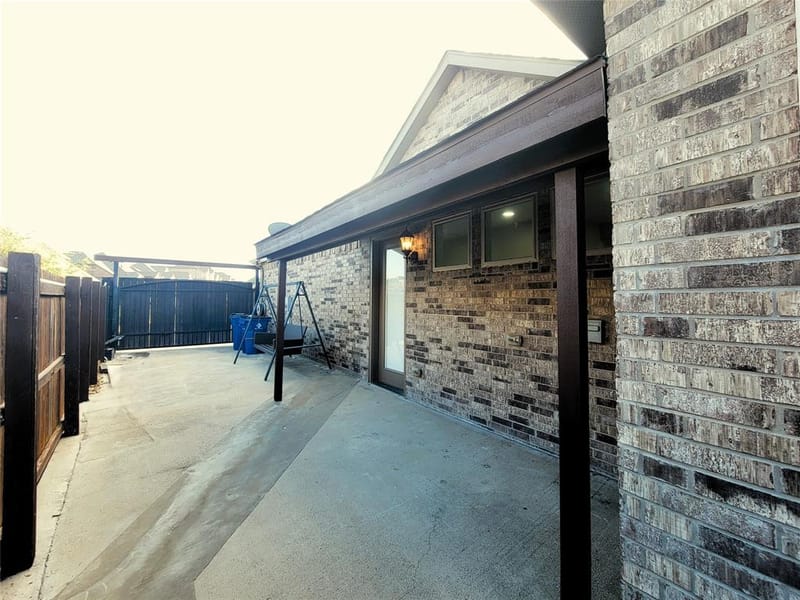 112 St Elias Drive, Burleson TX 76028 - Photo 36