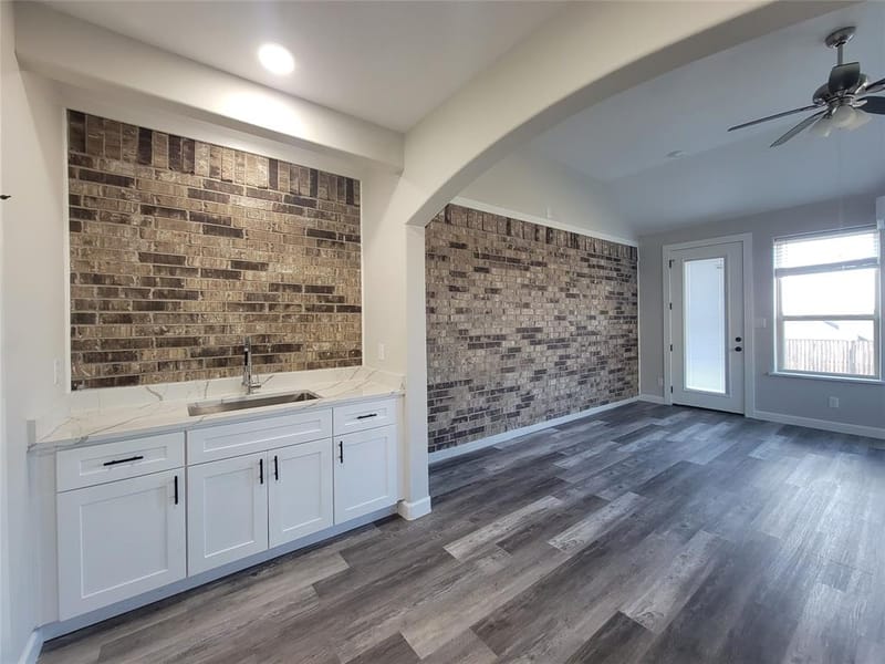 112 St Elias Drive, Burleson TX 76028 - Photo 31
