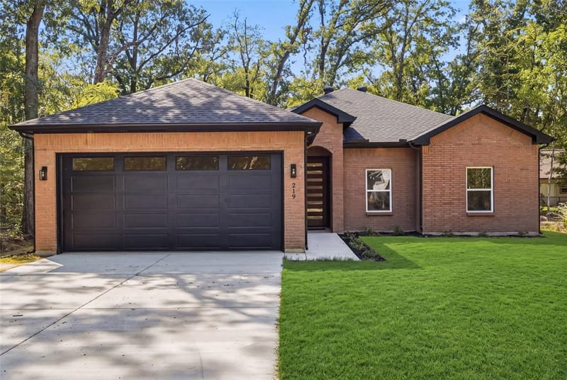 219 W Beachwood Loop, Trinidad TX 75163 - Photo 2
