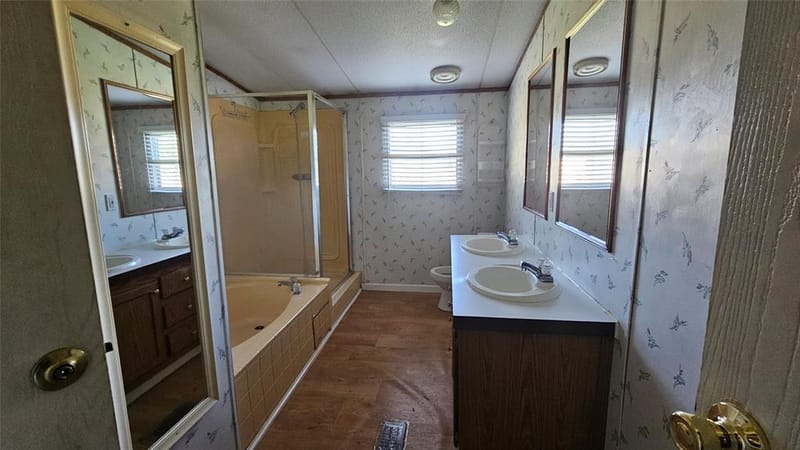 8913 Holly Road, Alvarado TX 76009 - Photo 12