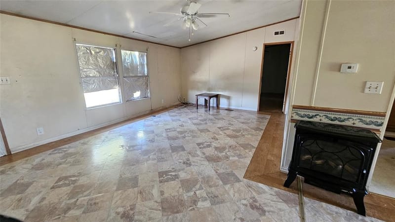 8913 Holly Road, Alvarado TX 76009 - Photo 10