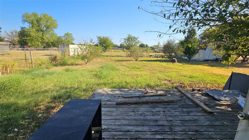 8913 Holly Road, Alvarado TX 76009 - Photo 14