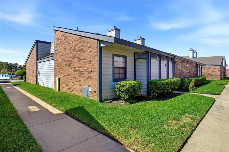 636 Bellaire Drive # C, Hurst TX 76053