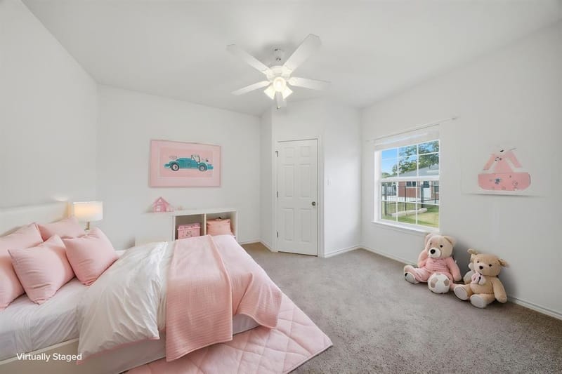 400 S College Street, Pilot Point TX 76258 - Photo 17