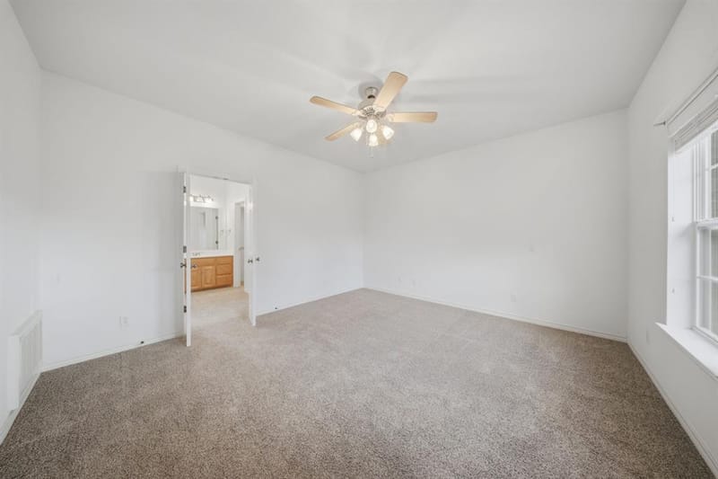 400 S College Street, Pilot Point TX 76258 - Photo 36