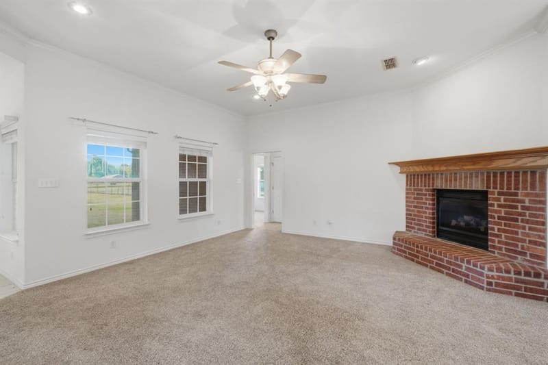 400 S College Street, Pilot Point TX 76258 - Photo 32