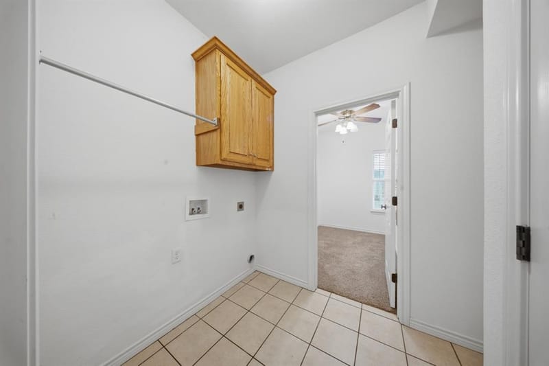 400 S College Street, Pilot Point TX 76258 - Photo 20