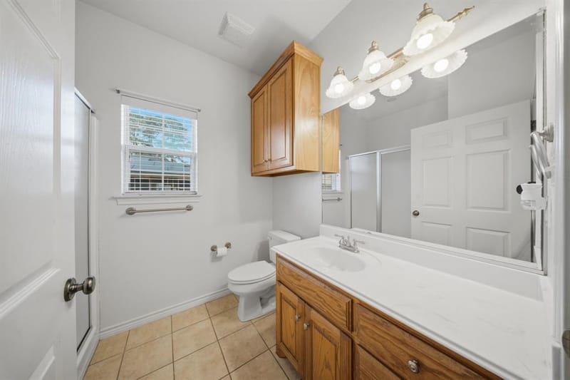 400 S College Street, Pilot Point TX 76258 - Photo 18