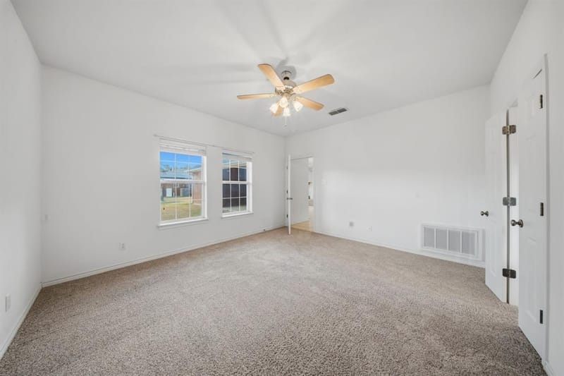 400 S College Street, Pilot Point TX 76258 - Photo 37