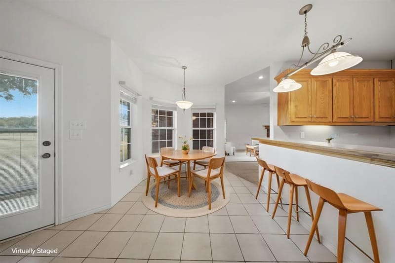 400 S College Street, Pilot Point TX 76258 - Photo 8