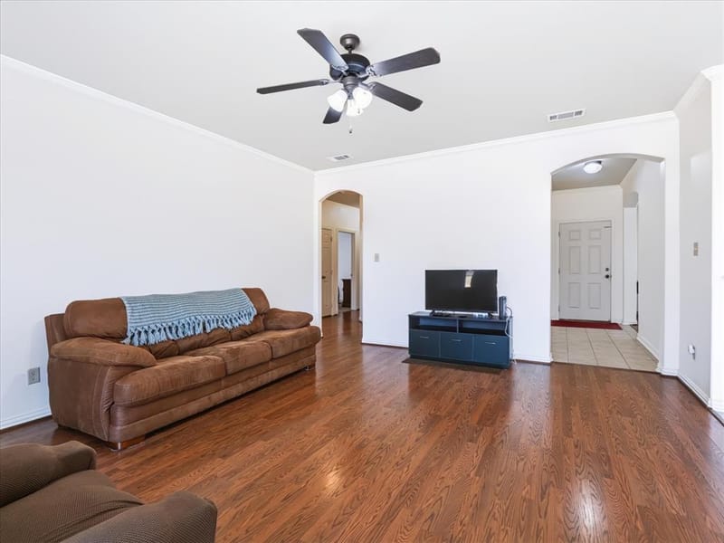 732 Countryside Drive, Aubrey TX 76227 - Photo 9