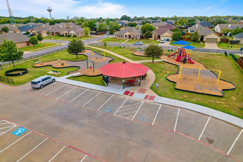 732 Countryside Drive, Aubrey TX 76227 - Photo 33