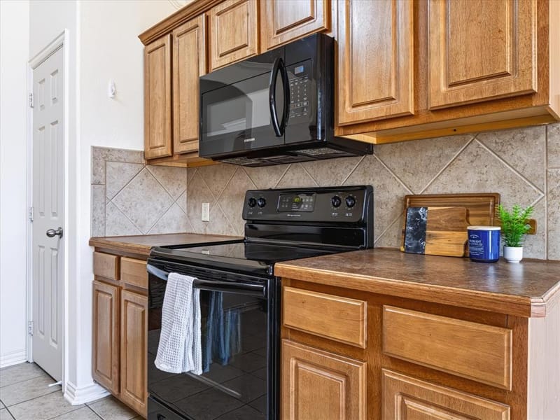 732 Countryside Drive, Aubrey TX 76227 - Photo 14