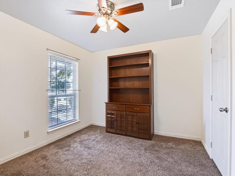 732 Countryside Drive, Aubrey TX 76227 - Photo 18