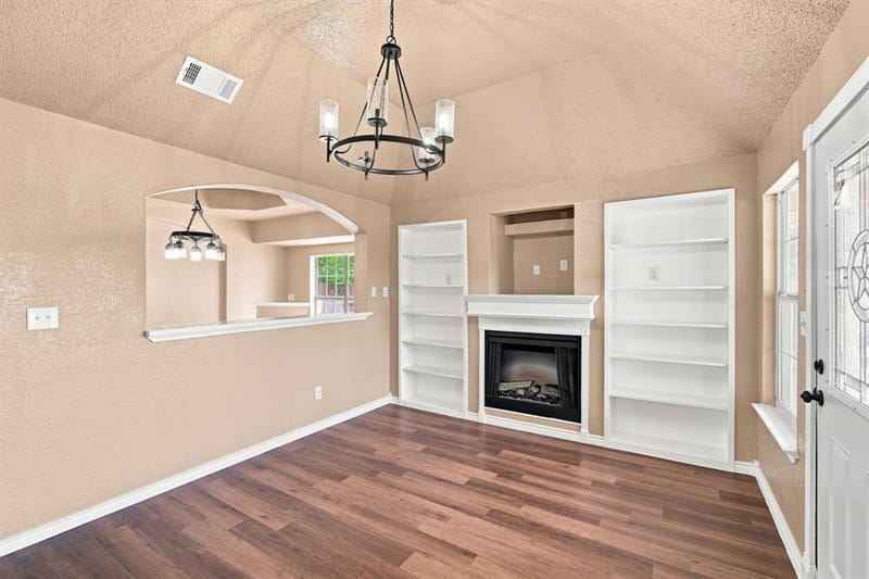 1103 Chase Avenue, Cleburne TX 76031 - Photo 7