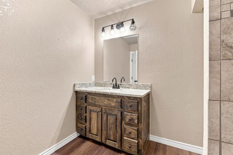 1103 Chase Avenue, Cleburne TX 76031 - Photo 28