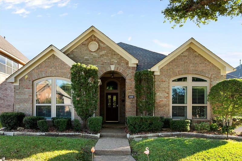 1002 Muirfield Drive, Mansfield TX 76063