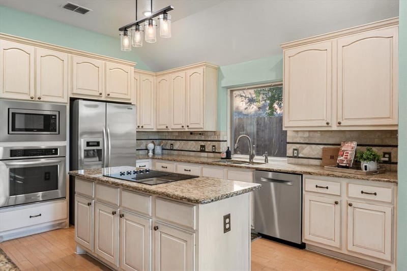 1002 Muirfield Drive, Mansfield TX 76063 - Photo 15
