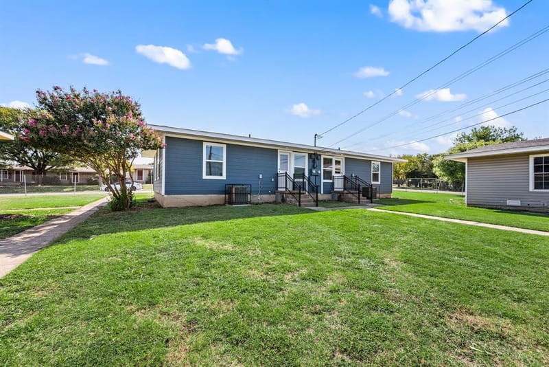 4092 Merida Avenue, Fort Worth TX 76110 - Photo 16