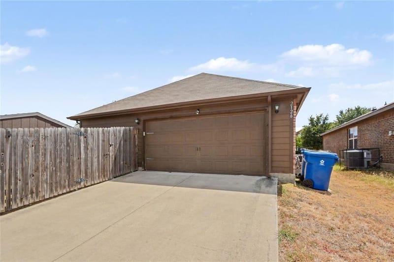 2126 Fair Weather Drive, Lancaster TX 75146 - Photo 32