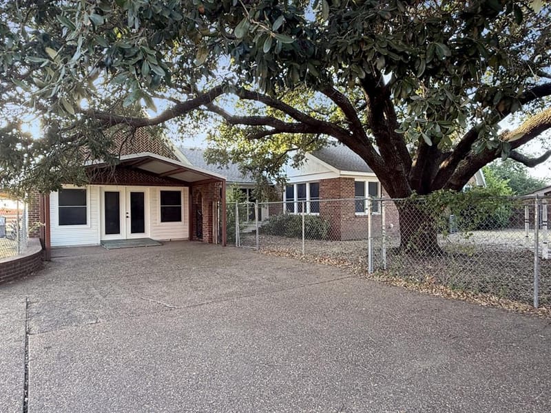 2405 Texan Drive, Haslet TX 76052 - Photo 15