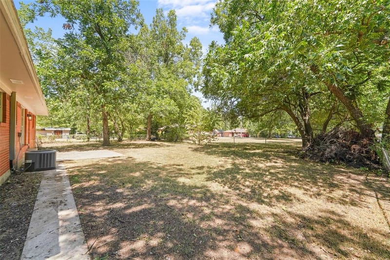 504 Hill Street, Aubrey TX 76227 - Photo 22