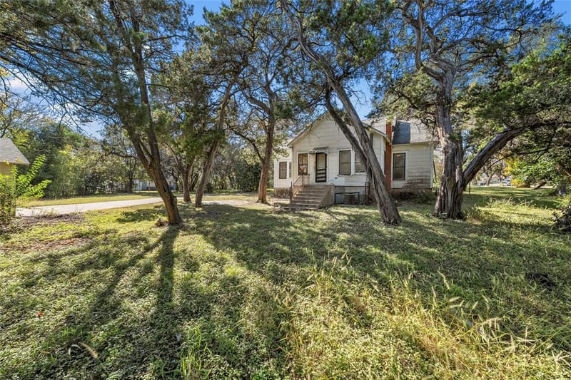 2623 N 15th A Street, Waco TX 76708 - Photo 2