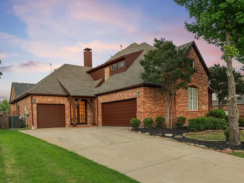 4332 Milsop Drive, Carrollton TX 75010 - Photo 2