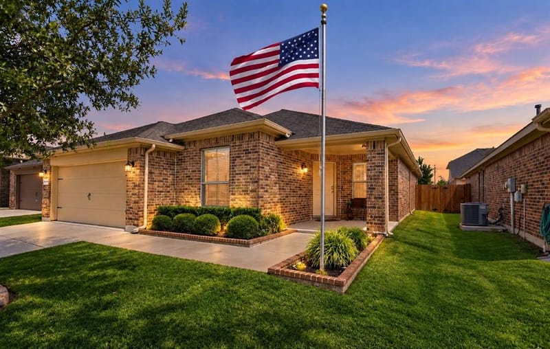 6932 Tide Lane, Fort Worth TX 76179