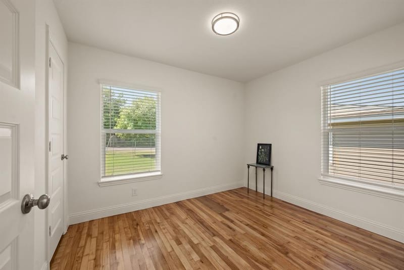 4096 Merida Avenue, Fort Worth TX 76110 - Photo 12