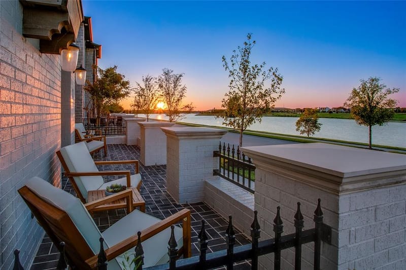 1332 Island Vista Drive, Arlington TX 76005 - Photo 2