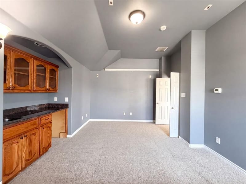 409 Lone Oak Court, Kennedale TX 76060 - Photo 11