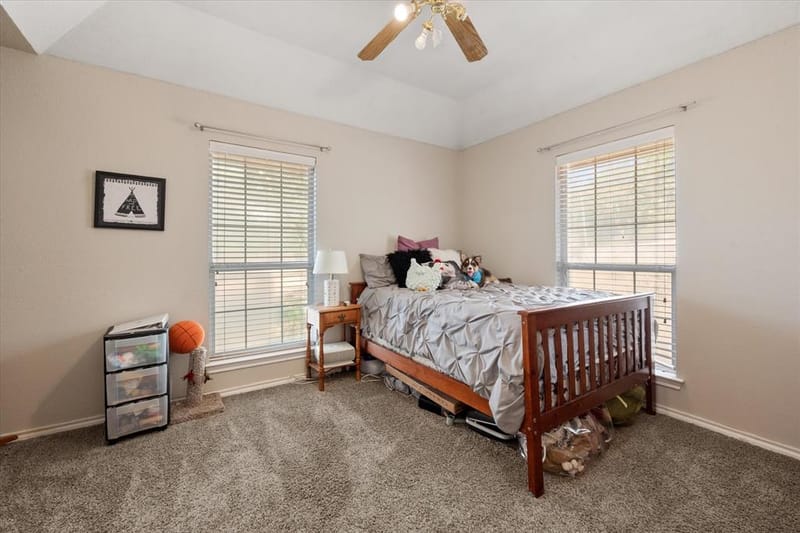 512 Shady Oaks Trail, Burleson TX 76028 - Photo 17