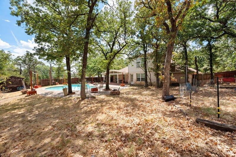 512 Shady Oaks Trail, Burleson TX 76028 - Photo 31