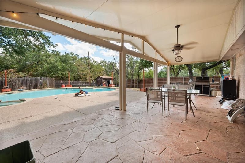 512 Shady Oaks Trail, Burleson TX 76028 - Photo 29